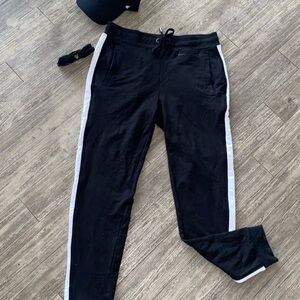 Retl$110 Sm NWoT Karl Lagerfeld Black Joggers with White Stripes